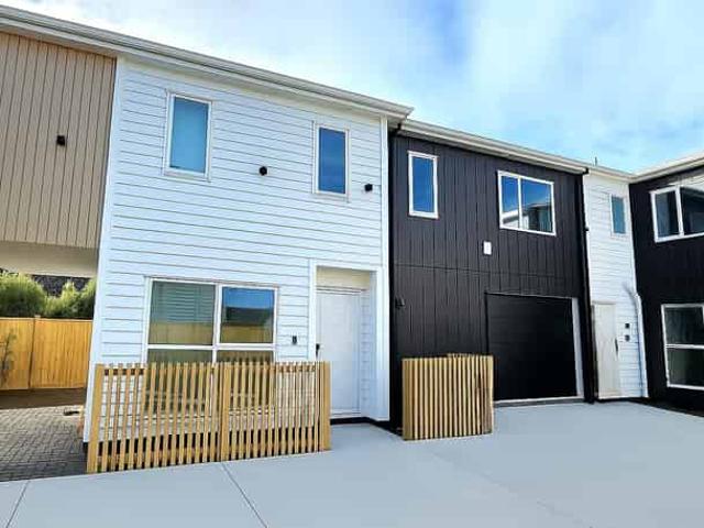 House for rent in Owhata, Oroua County
