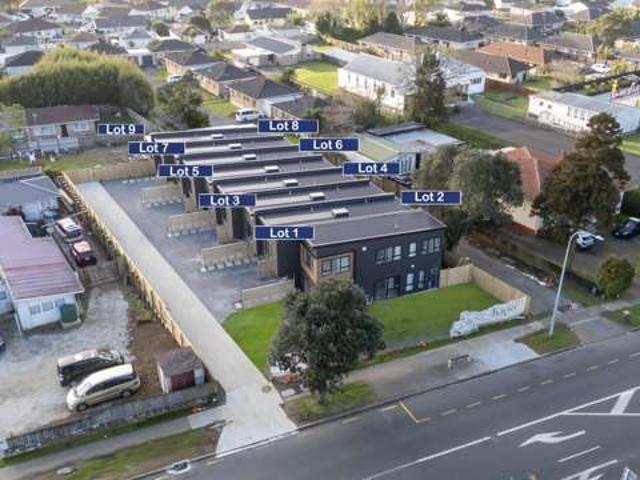 Townhouse for sale in Owhata, Oroua County