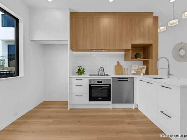Townhouse for sale in Paremoremo