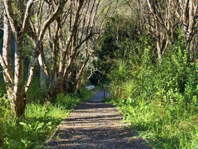 House for sale in Whangaparaoa