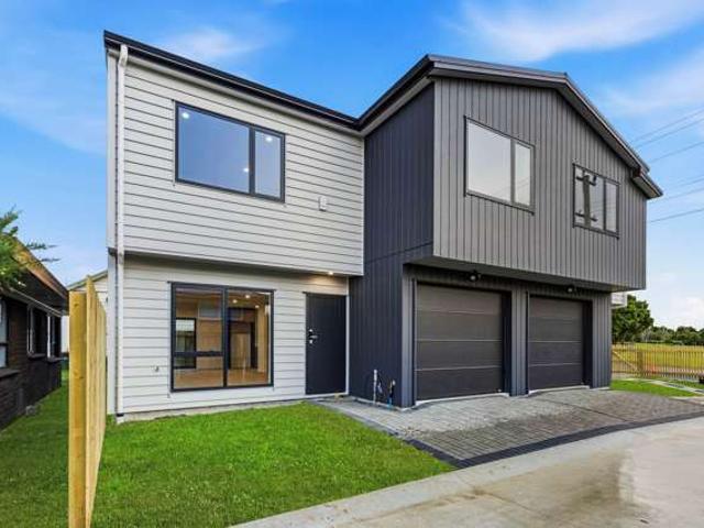 Townhouse for sale in Pukekohe, Franklin