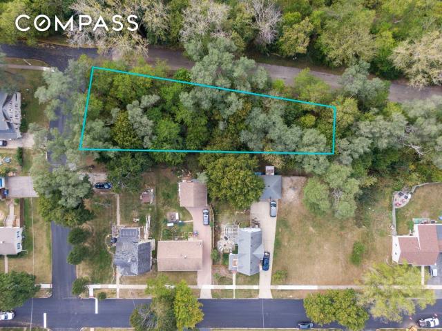 Property for sale in Carpentersville, Illinois