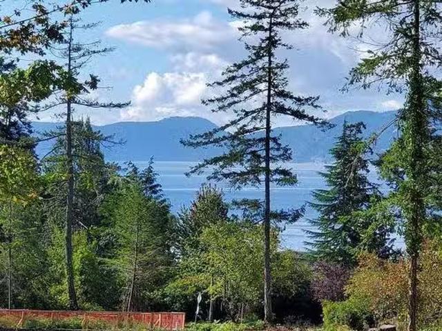 House for sale in North Saanich, British Columbia