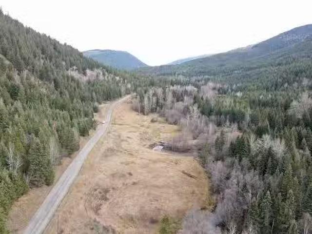 House for sale in Louis Creek, British Columbia
