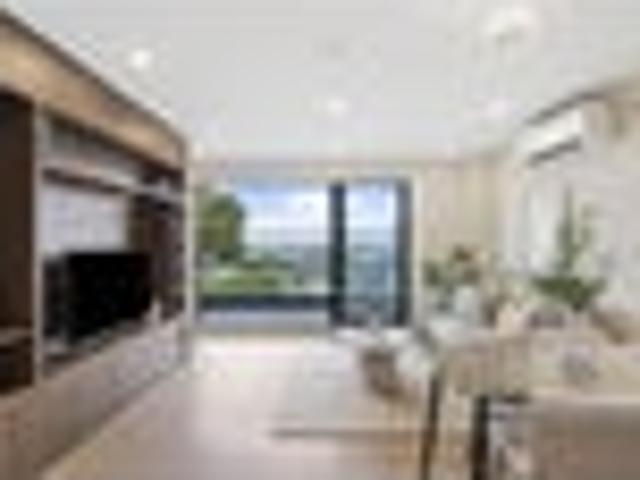 Townhouse for sale in Point England, Oroua County