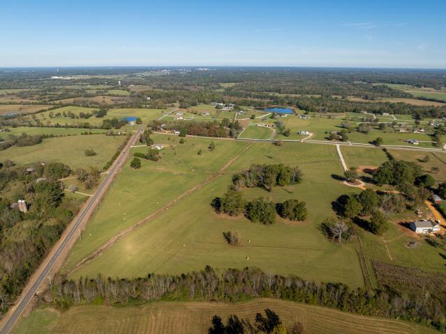Land for sale in Starkville, Mississippi