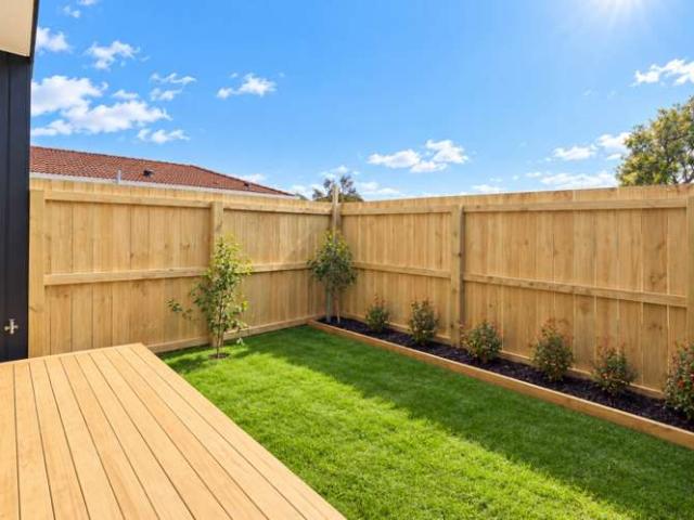Townhouse for sale in Owhata, Oroua County