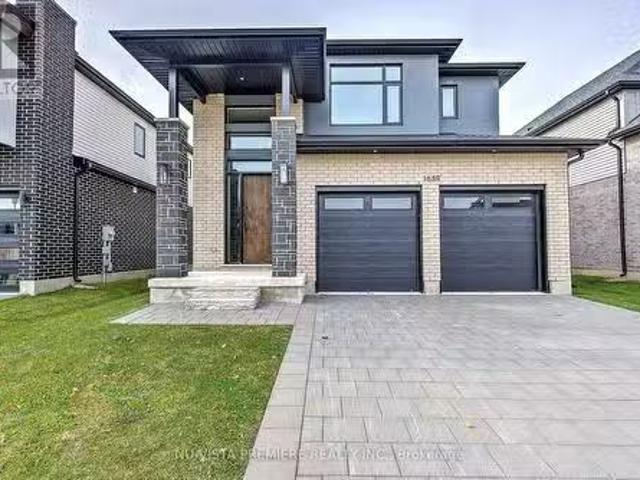 House for sale in Delhi, Ontario