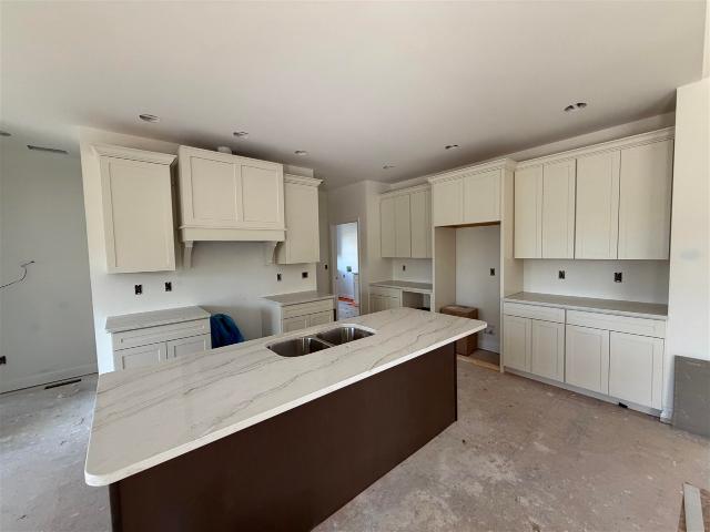 House for sale in Bowling Green, Warren County
