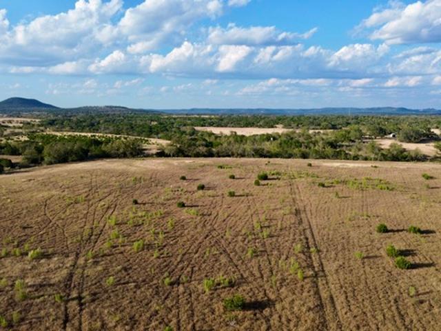 Land for sale in Pipe Creek, Texas