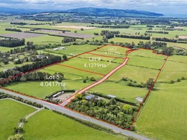 Property for sale in Amberley, Canterbury