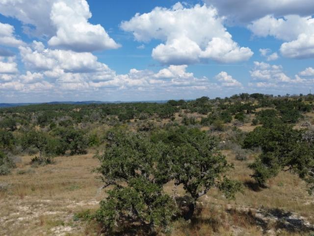 Land for sale in Pipe Creek, Texas