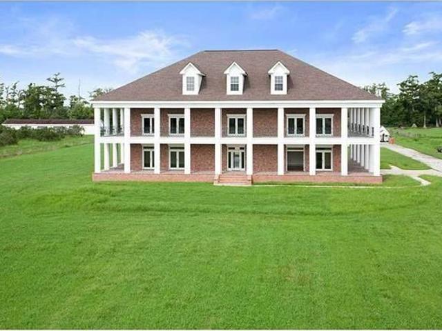 Property for sale in Port Sulphur, Louisiana