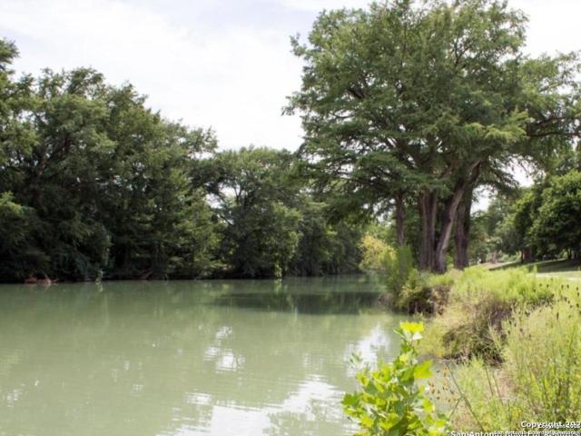 Land for sale in Pipe Creek, Texas