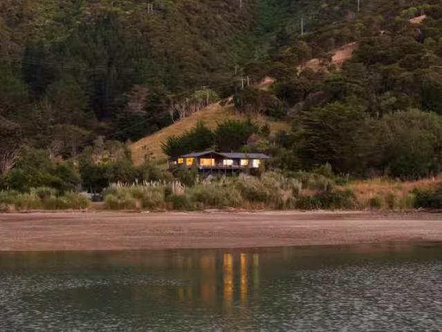 House for sale in Marlborough