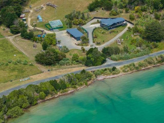 Property for sale in Marlborough