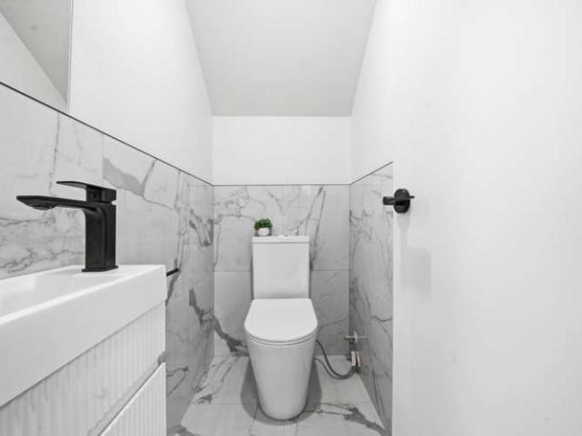 Townhouse for sale in Owhata, Oroua County