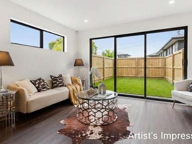 Townhouse for sale in Wairau Valley