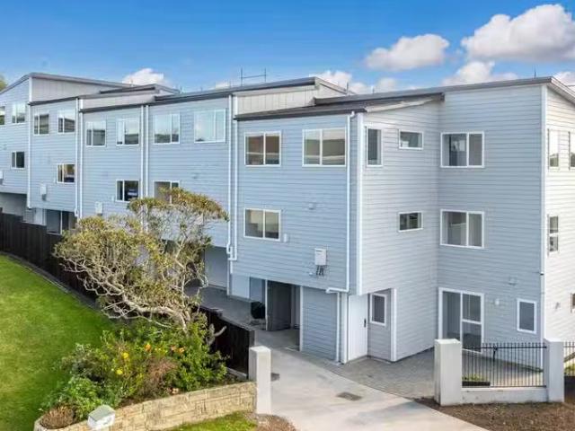 Apartment for sale in Wairau Valley
