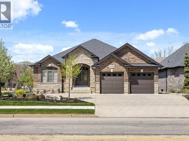 House for sale in Ontario