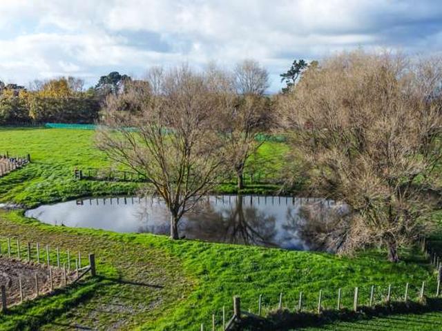Property for sale in Halcombe