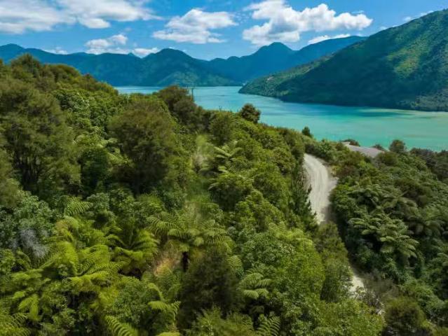 House for sale in Marlborough