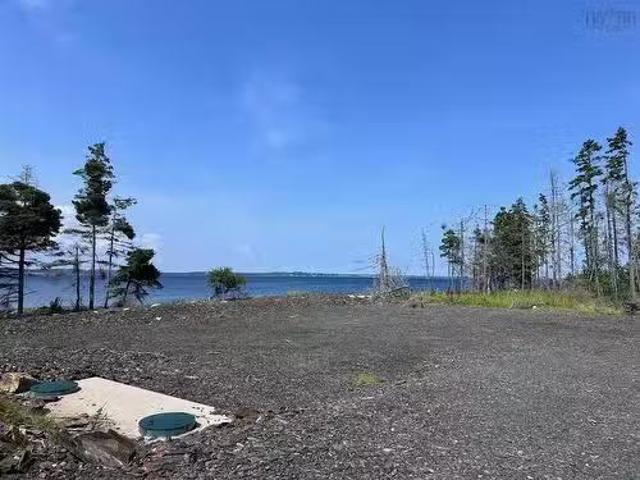 House for sale in Feltzen South, Nova Scotia