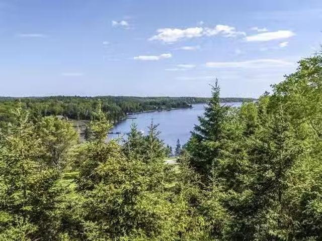 House for sale in Glen Haven, Nova Scotia
