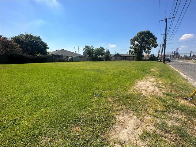 Land for sale in Chalmette, Louisiana