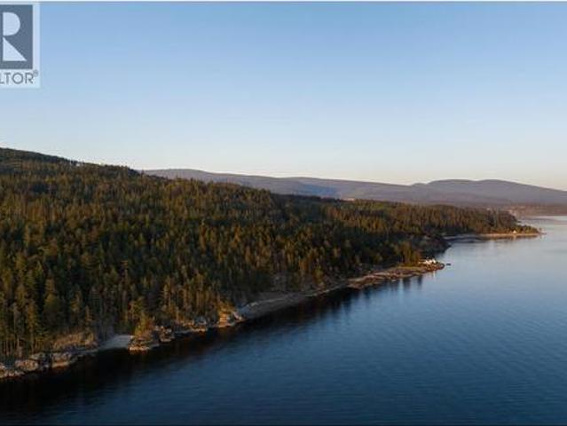 Land for sale in Sechelt, British Columbia