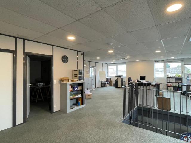 Local Commercial vente à Rambouillet, Les Essarts-le-roi