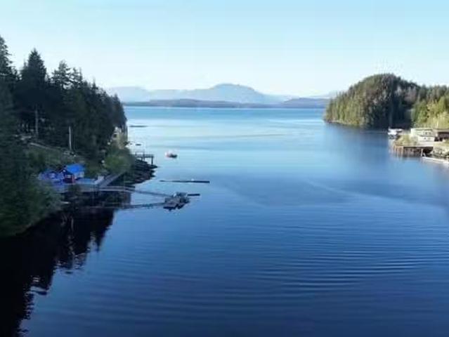 House for sale in Clayoquot, British Columbia