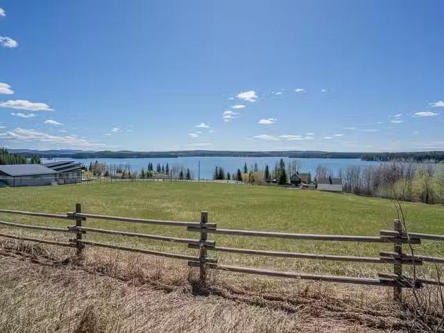 House for sale in Caribou Hide, British Columbia