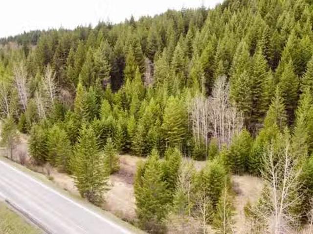 House for sale in Eagle Creek, British Columbia