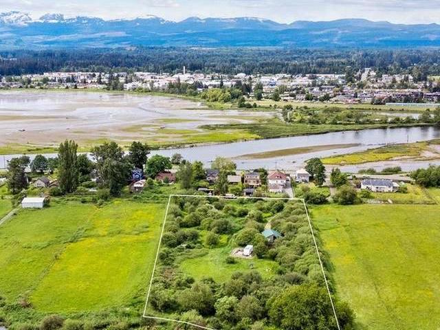 House for sale in Courtenay, British Columbia