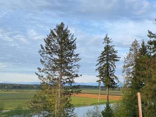 House for sale in Courtenay
