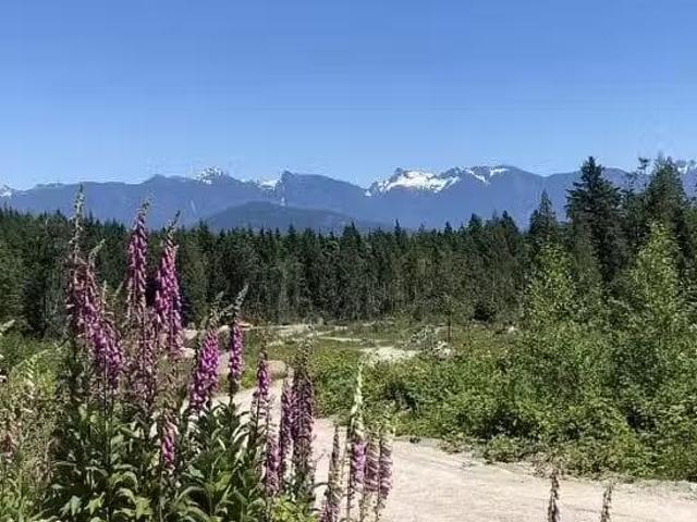 House for sale in Gibsons, British Columbia