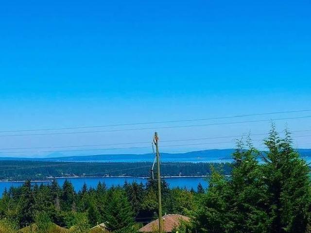 House for sale in Ladysmith, British Columbia