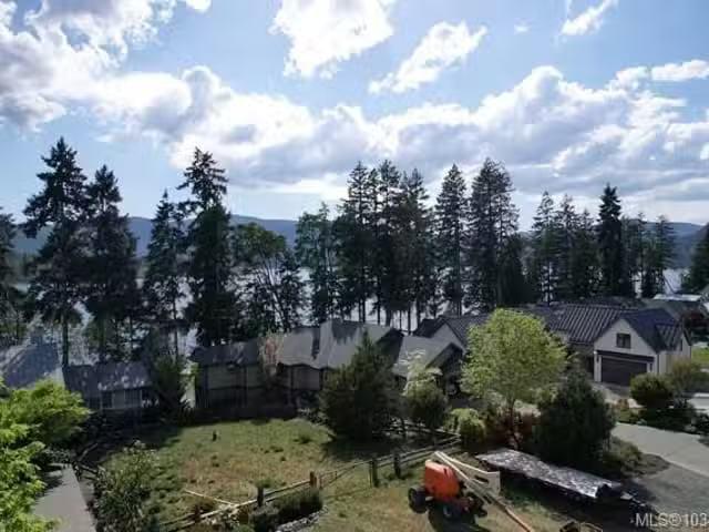 House for sale in Lake Cowichan, British Columbia