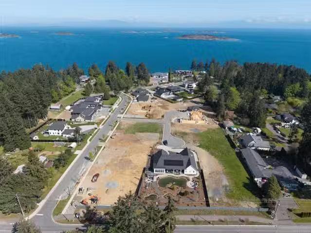 House for sale in Lantzville, British Columbia