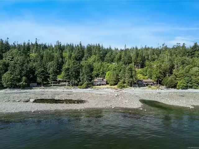 House for sale in Merville, British Columbia