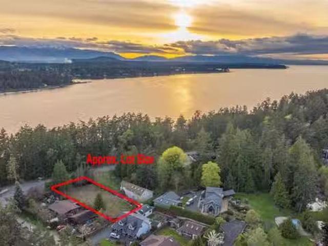 House for sale in Nanoose Bay, British Columbia