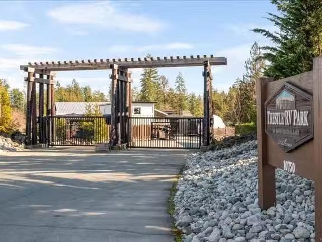 House for sale in Clayoquot, British Columbia