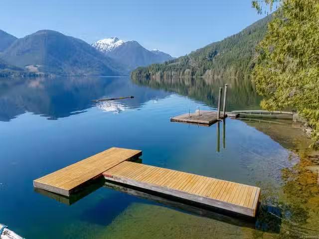 House for sale in Clayoquot, British Columbia