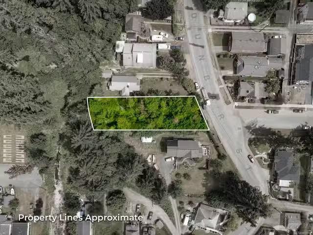 House for sale in Clayoquot, British Columbia