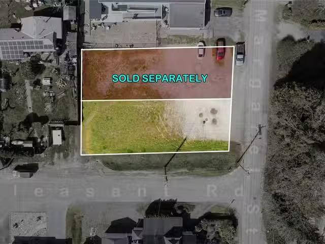 House for sale in Clayoquot, British Columbia