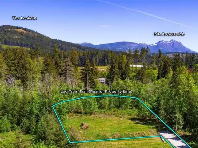 House for sale in Clayoquot, British Columbia