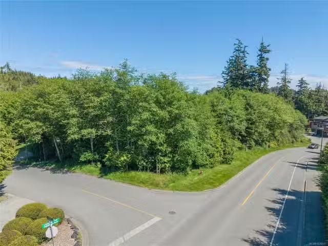 House for sale in Clayoquot, British Columbia