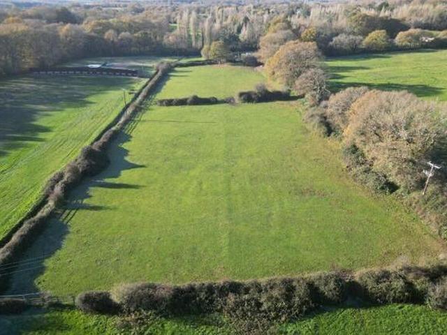 House for sale in Spring Vale, Hampshire