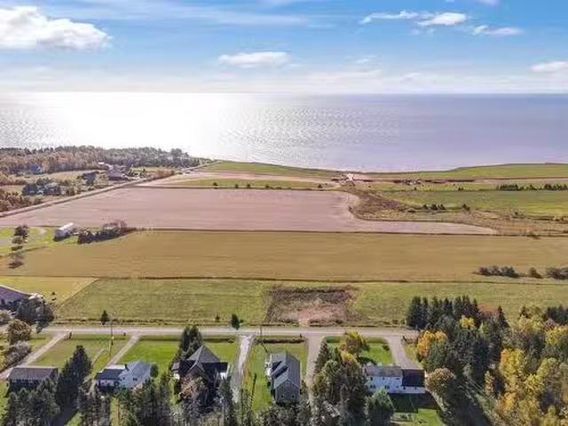 House for sale in Montague